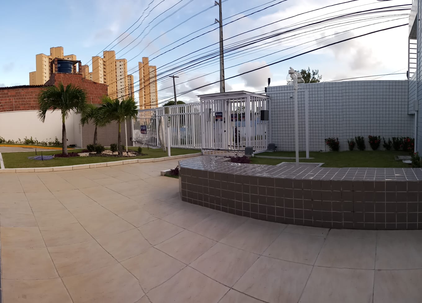 contratar limpeza profissional para condominio.jpeg